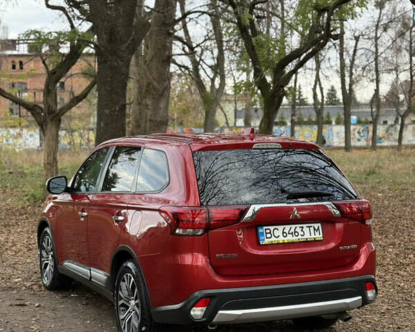 Червоний Міцубісі Аутлендер, об'ємом двигуна 2.36 л та пробігом 190 тис. км за 12000 $, фото 5 на Automoto.ua
