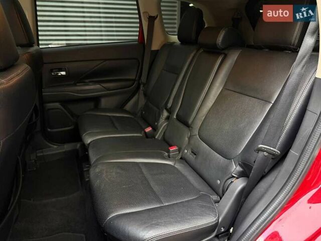 Красный Мицубиси Аутлендер, объемом двигателя 3 л и пробегом 167 тыс. км за 16990 $, фото 11 на Automoto.ua