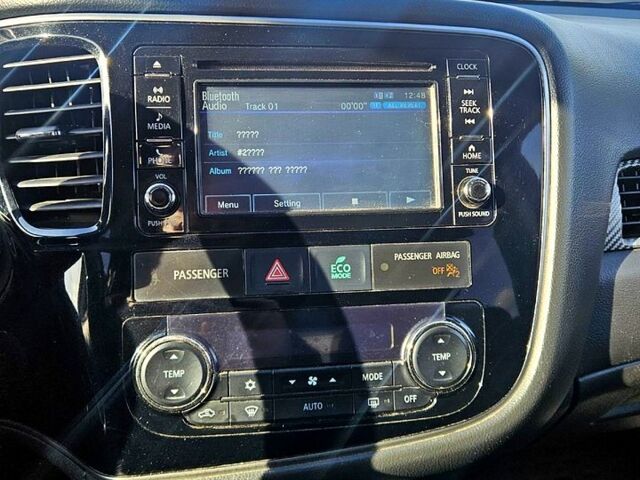 Красный Мицубиси Аутлендер, объемом двигателя 2.4 л и пробегом 174 тыс. км за 14300 $, фото 9 на Automoto.ua