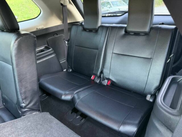 Красный Мицубиси Аутлендер, объемом двигателя 3 л и пробегом 57 тыс. км за 13200 $, фото 13 на Automoto.ua