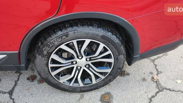 Красный Мицубиси Аутлендер, объемом двигателя 2.36 л и пробегом 80 тыс. км за 16500 $, фото 8 на Automoto.ua