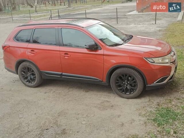 Красный Мицубиси Аутлендер, объемом двигателя 2.36 л и пробегом 60 тыс. км за 15500 $, фото 8 на Automoto.ua