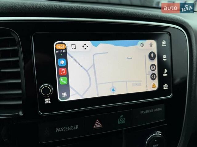 Красный Мицубиси Аутлендер, объемом двигателя 2 л и пробегом 176 тыс. км за 18900 $, фото 30 на Automoto.ua