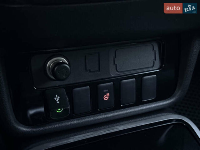 Красный Мицубиси Аутлендер, объемом двигателя 2 л и пробегом 85 тыс. км за 18900 $, фото 42 на Automoto.ua