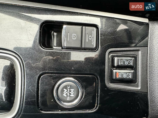 Красный Мицубиси Аутлендер, объемом двигателя 2.2 л и пробегом 118 тыс. км за 20999 $, фото 48 на Automoto.ua