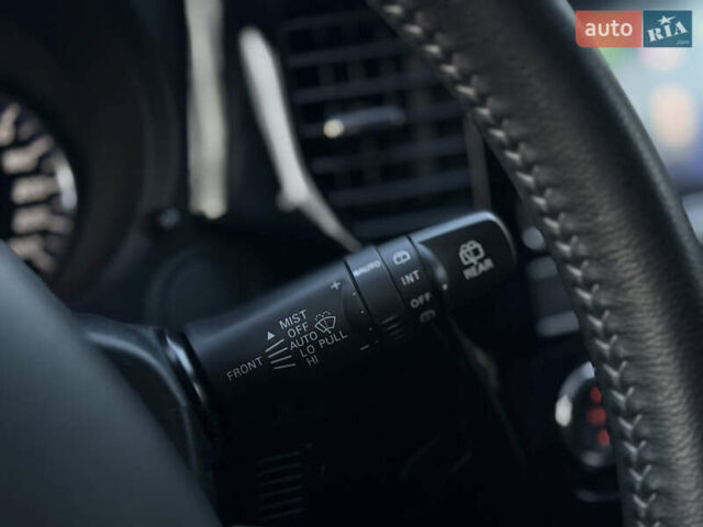 Красный Мицубиси Аутлендер, объемом двигателя 2 л и пробегом 85 тыс. км за 18900 $, фото 74 на Automoto.ua