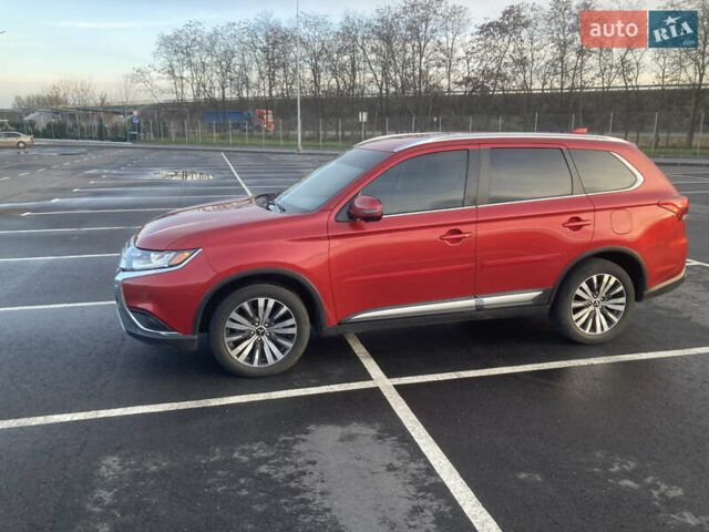 Міцубісі Аутлендер 2018 у Дніпро (Дніпропетровську) на Automoto.ua Червоний Міцубісі Аутлендер, об'ємом двигуна 2.36 л та пробігом 68 тис. км за 18500 $, фото 1 на Automoto.ua