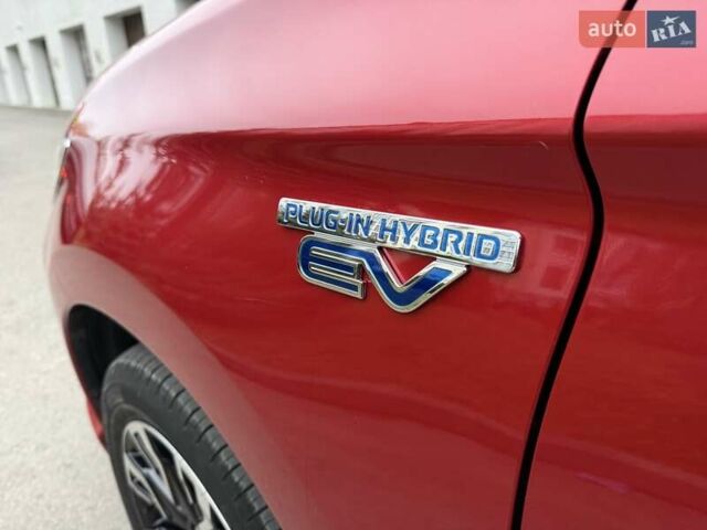 Красный Мицубиси Аутлендер, объемом двигателя 2 л и пробегом 176 тыс. км за 18900 $, фото 31 на Automoto.ua