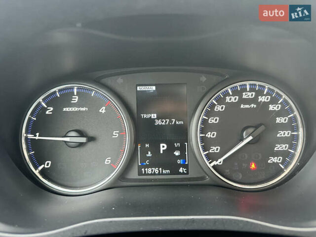 Красный Мицубиси Аутлендер, объемом двигателя 2.2 л и пробегом 118 тыс. км за 20999 $, фото 46 на Automoto.ua