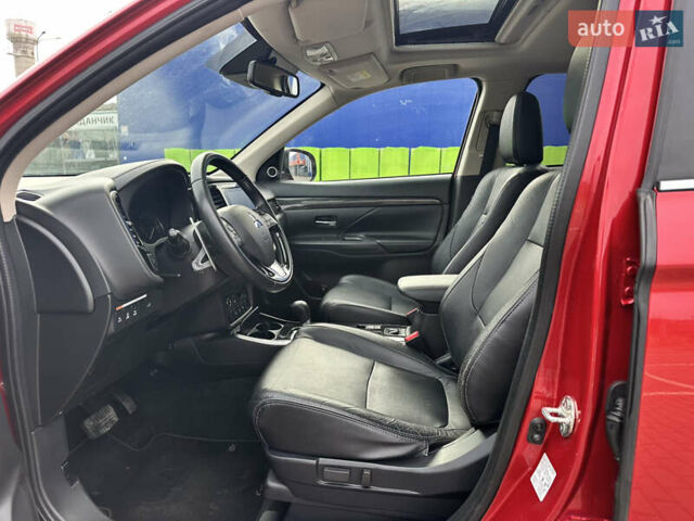 Красный Мицубиси Аутлендер, объемом двигателя 2.2 л и пробегом 118 тыс. км за 20999 $, фото 31 на Automoto.ua