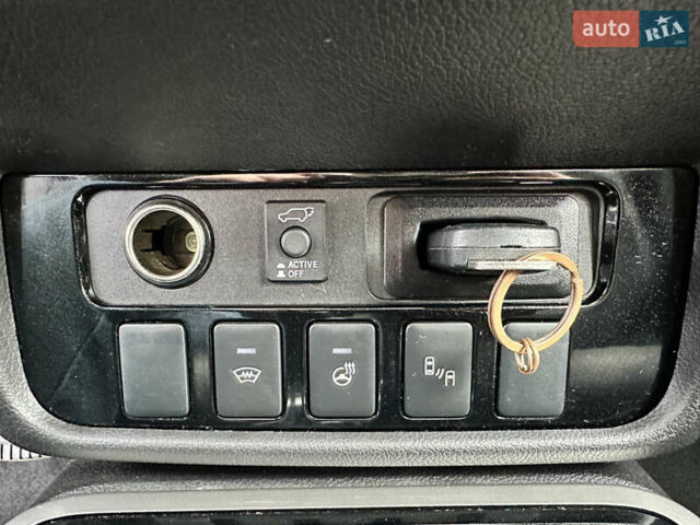 Красный Мицубиси Аутлендер, объемом двигателя 2.2 л и пробегом 118 тыс. км за 20999 $, фото 45 на Automoto.ua