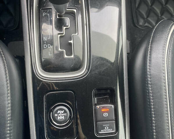 Міцубісі Аутлендер 2018 у Дніпро (Дніпропетровську) на Automoto.ua Червоний Міцубісі Аутлендер, об'ємом двигуна 2.36 л та пробігом 68 тис. км за 18500 $, фото 14 на Automoto.ua