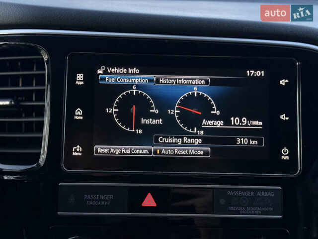 Красный Мицубиси Аутлендер, объемом двигателя 2 л и пробегом 85 тыс. км за 18900 $, фото 94 на Automoto.ua