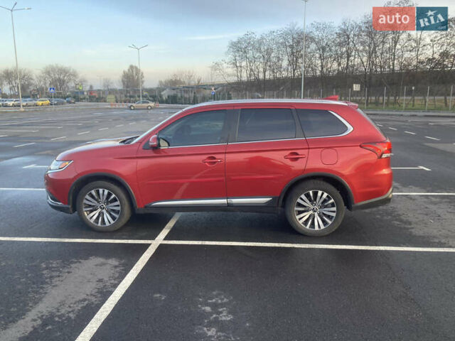 Міцубісі Аутлендер 2018 у Дніпро (Дніпропетровську) на Automoto.ua Червоний Міцубісі Аутлендер, об'ємом двигуна 2.36 л та пробігом 68 тис. км за 18500 $, фото 2 на Automoto.ua