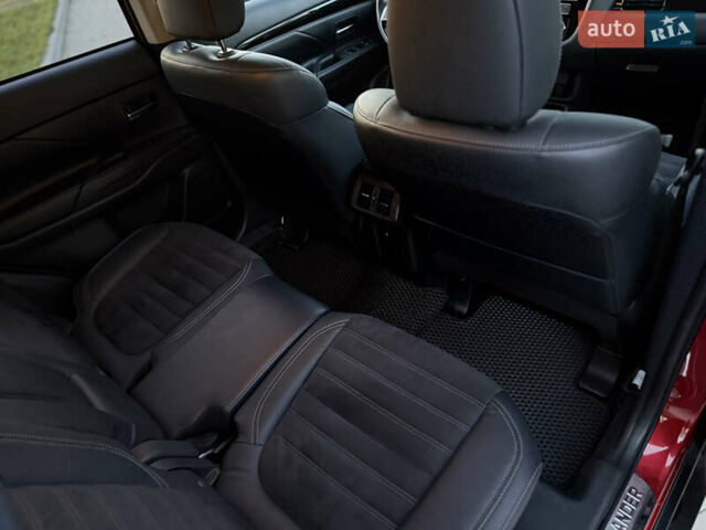 Красный Мицубиси Аутлендер, объемом двигателя 2 л и пробегом 85 тыс. км за 18900 $, фото 52 на Automoto.ua