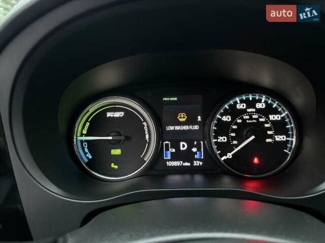 Красный Мицубиси Аутлендер, объемом двигателя 2 л и пробегом 176 тыс. км за 18900 $, фото 26 на Automoto.ua