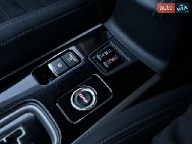 Красный Мицубиси Аутлендер, объемом двигателя 2 л и пробегом 85 тыс. км за 18900 $, фото 40 на Automoto.ua