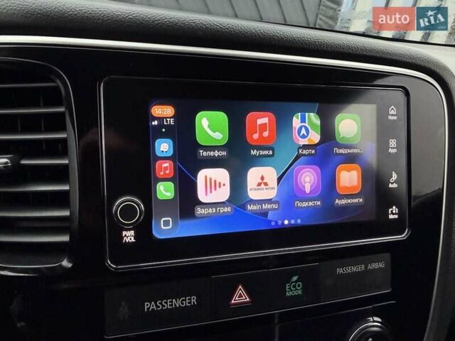 Красный Мицубиси Аутлендер, объемом двигателя 2 л и пробегом 176 тыс. км за 18900 $, фото 29 на Automoto.ua