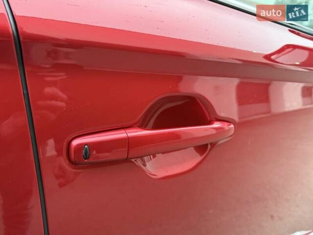 Красный Мицубиси Аутлендер, объемом двигателя 2 л и пробегом 176 тыс. км за 18900 $, фото 27 на Automoto.ua