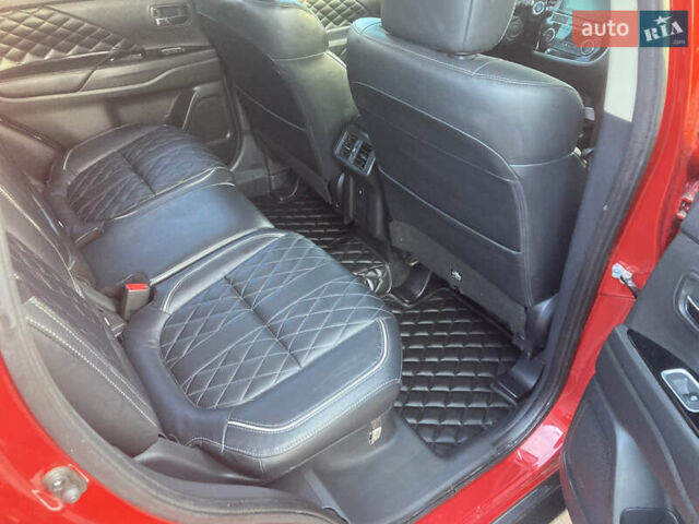 Міцубісі Аутлендер 2018 у Дніпро (Дніпропетровську) на Automoto.ua Червоний Міцубісі Аутлендер, об'ємом двигуна 2.36 л та пробігом 68 тис. км за 18500 $, фото 22 на Automoto.ua