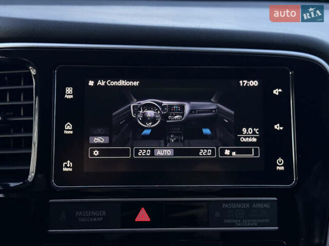 Красный Мицубиси Аутлендер, объемом двигателя 2 л и пробегом 85 тыс. км за 18900 $, фото 92 на Automoto.ua