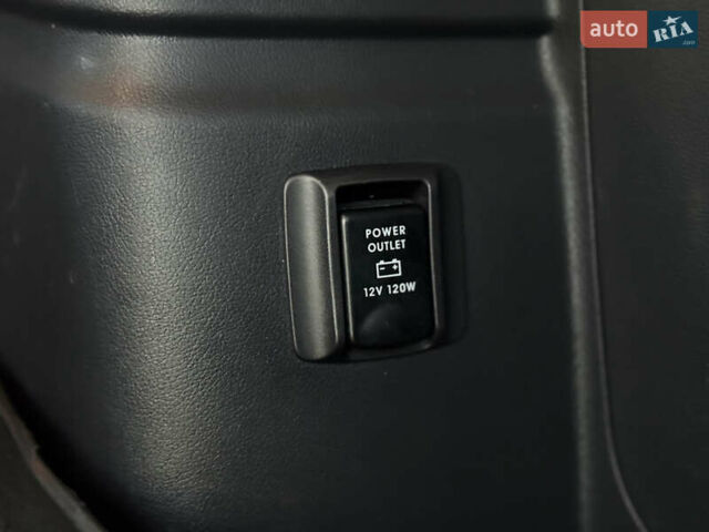 Красный Мицубиси Аутлендер, объемом двигателя 2 л и пробегом 85 тыс. км за 18900 $, фото 58 на Automoto.ua