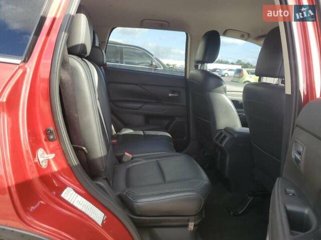 Червоний Міцубісі Аутлендер, об'ємом двигуна 2.4 л та пробігом 121 тис. км за 3500 $, фото 10 на Automoto.ua