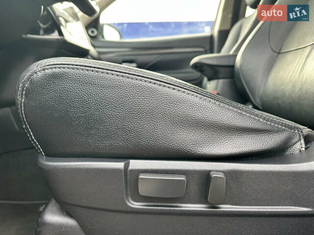 Красный Мицубиси Аутлендер, объемом двигателя 2.2 л и пробегом 118 тыс. км за 20999 $, фото 36 на Automoto.ua