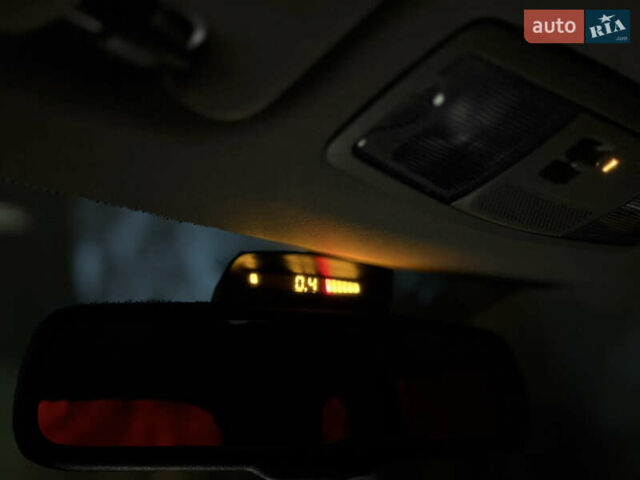 Красный Мицубиси Аутлендер, объемом двигателя 2 л и пробегом 85 тыс. км за 18900 $, фото 108 на Automoto.ua