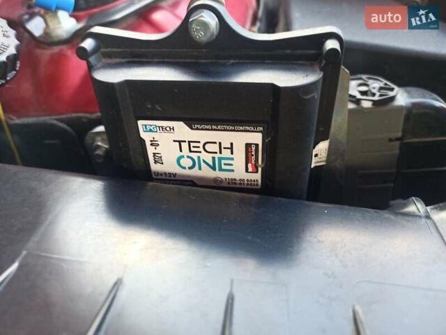 Червоний Міцубісі Аутлендер, об'ємом двигуна 2.36 л та пробігом 31 тис. км за 19200 $, фото 10 на Automoto.ua