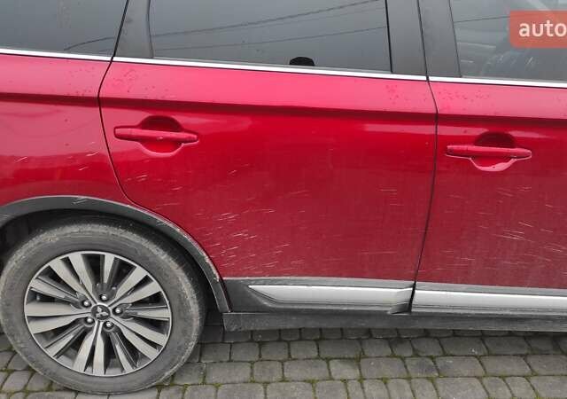 Червоний Міцубісі Аутлендер, об'ємом двигуна 3 л та пробігом 127 тис. км за 28500 $, фото 26 на Automoto.ua