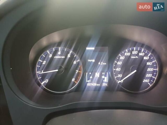 Мицубиси Аутлендер 2019 в Киеве на Automoto.ua Красный Мицубиси Аутлендер, объемом двигателя 2 л и пробегом 40 тыс. км за 18700 $, фото 31 на Automoto.ua
