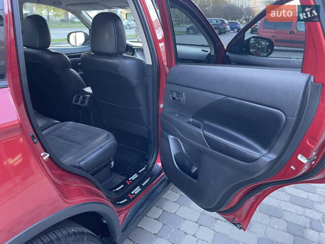 Красный Мицубиси Аутлендер, объемом двигателя 2.36 л и пробегом 100 тыс. км за 16500 $, фото 15 на Automoto.ua