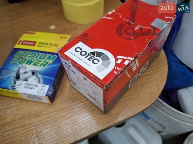 Красный Мицубиси Аутлендер, объемом двигателя 2.36 л и пробегом 110 тыс. км за 19000 $, фото 42 на Automoto.ua