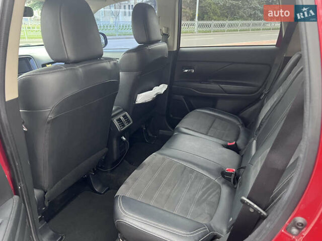 Червоний Міцубісі Аутлендер, об'ємом двигуна 2.36 л та пробігом 148 тис. км за 16500 $, фото 8 на Automoto.ua