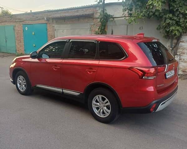 Червоний Міцубісі Аутлендер, об'ємом двигуна 2 л та пробігом 37 тис. км за 19500 $, фото 9 на Automoto.ua