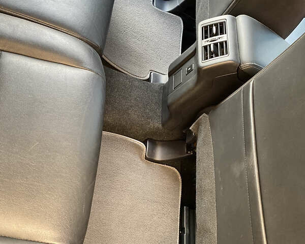 Красный Мицубиси Аутлендер, объемом двигателя 3 л и пробегом 106 тыс. км за 20700 $, фото 36 на Automoto.ua