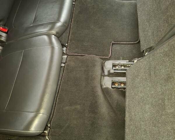 Красный Мицубиси Аутлендер, объемом двигателя 2.36 л и пробегом 110 тыс. км за 19000 $, фото 32 на Automoto.ua