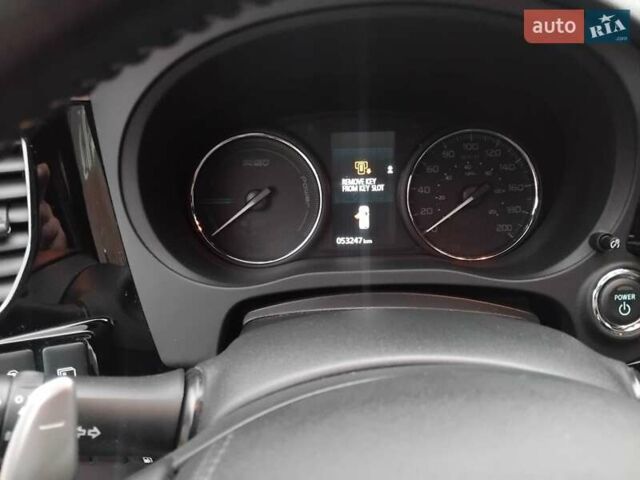 Красный Мицубиси Аутлендер, объемом двигателя 2 л и пробегом 53 тыс. км за 22800 $, фото 1 на Automoto.ua