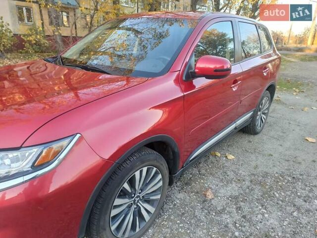 Червоний Міцубісі Аутлендер, об'ємом двигуна 2.36 л та пробігом 31 тис. км за 19200 $, фото 7 на Automoto.ua