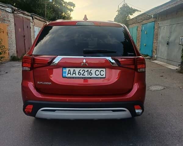 Мицубиси Аутлендер 2019 в Киеве на Automoto.ua Красный Мицубиси Аутлендер, объемом двигателя 2 л и пробегом 40 тыс. км за 18700 $, фото 11 на Automoto.ua