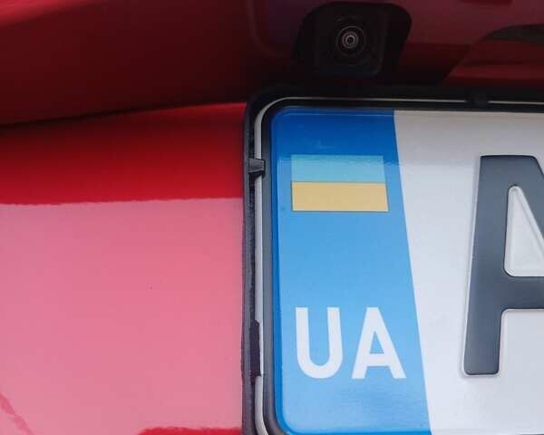 Червоний Міцубісі Аутлендер, об'ємом двигуна 2 л та пробігом 37 тис. км за 19500 $, фото 12 на Automoto.ua