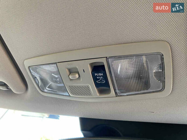 Красный Мицубиси Аутлендер, объемом двигателя 3 л и пробегом 106 тыс. км за 20700 $, фото 34 на Automoto.ua