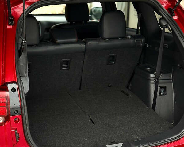 Червоний Міцубісі Аутлендер, об'ємом двигуна 3 л та пробігом 69 тис. км за 19000 $, фото 12 на Automoto.ua