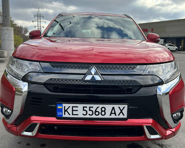Красный Мицубиси Аутлендер, объемом двигателя 2.36 л и пробегом 94 тыс. км за 26000 $, фото 10 на Automoto.ua