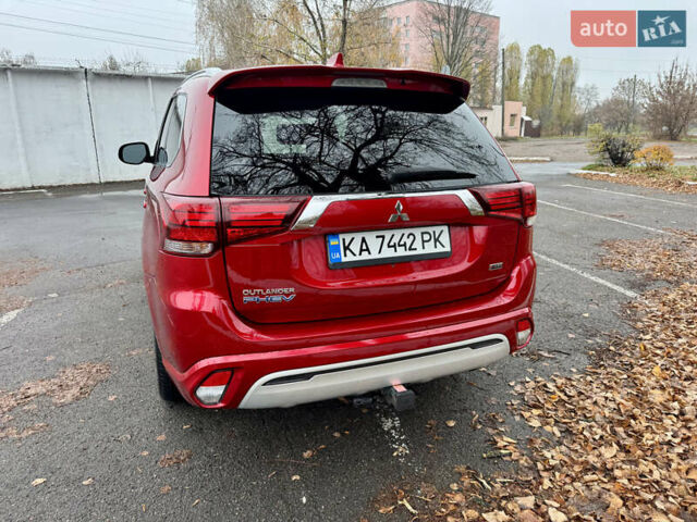 Красный Мицубиси Аутлендер, объемом двигателя 2.36 л и пробегом 65 тыс. км за 23800 $, фото 6 на Automoto.ua