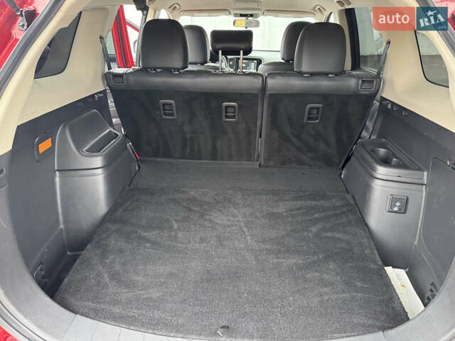 Красный Мицубиси Аутлендер, объемом двигателя 2.36 л и пробегом 65 тыс. км за 23800 $, фото 17 на Automoto.ua