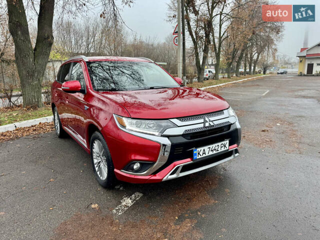 Красный Мицубиси Аутлендер, объемом двигателя 2.36 л и пробегом 65 тыс. км за 23800 $, фото 31 на Automoto.ua