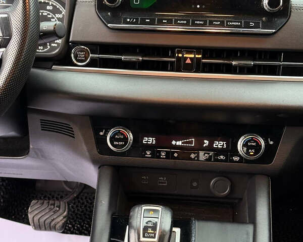 Красный Мицубиси Аутлендер, объемом двигателя 2.49 л и пробегом 44 тыс. км за 25000 $, фото 8 на Automoto.ua