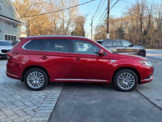 Червоний Міцубісі Аутлендер, об'ємом двигуна 2.4 л та пробігом 45 тис. км за 18500 $, фото 3 на Automoto.ua